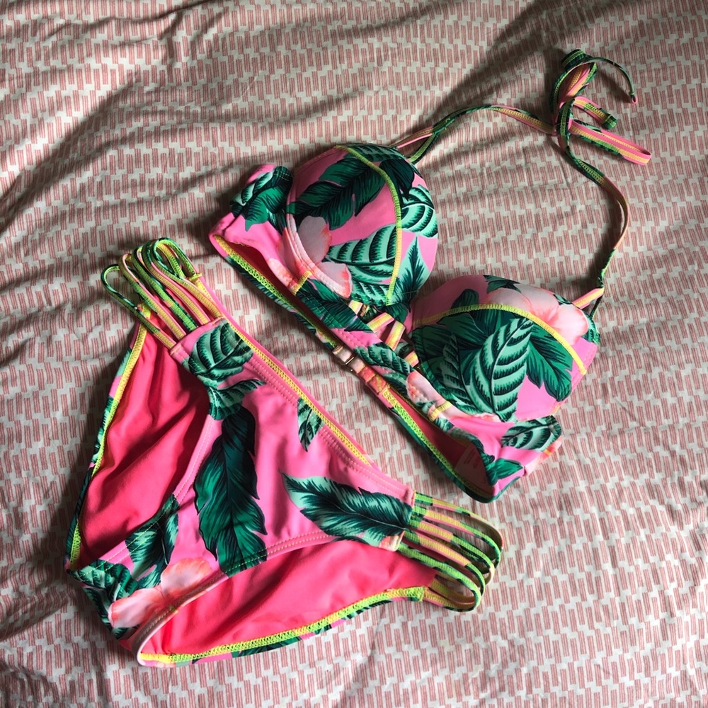 SOLD: Pink bikini